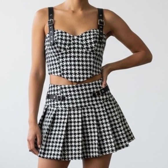 Sugar Thrillz Dresses & Skirts - Sugar Thrillz Houndstooth Crop Top Pleated Mini Skirt Set Large punk goth nwt